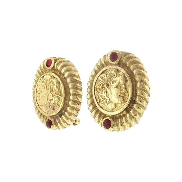 18 Karat Yellow Gold Cabochon Ruby Roman Coin Motif Vintage Earclip Earrings