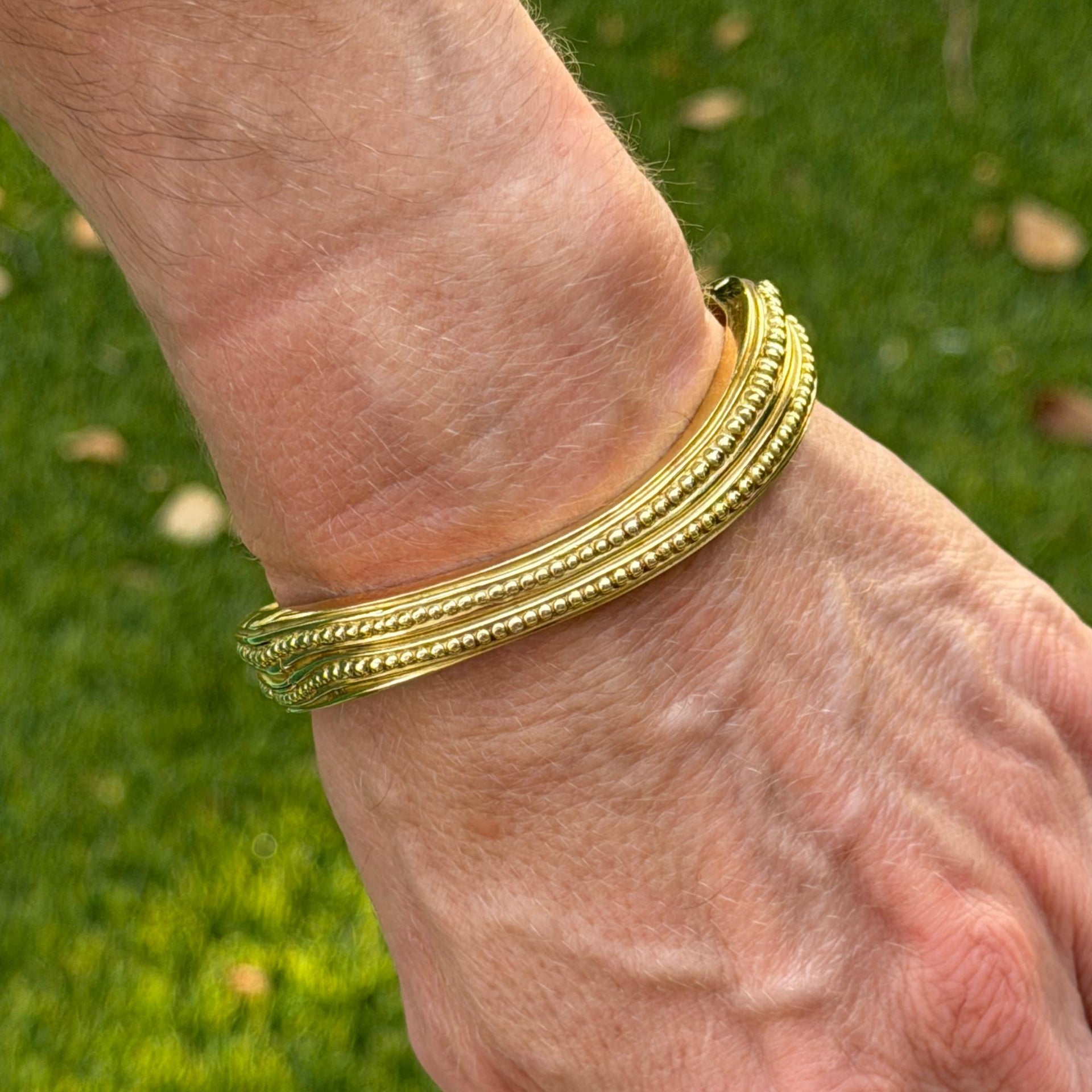 Kieselstein Cord 18 Karat Yellow Gold Wavey Vintage Bangle Bracelet