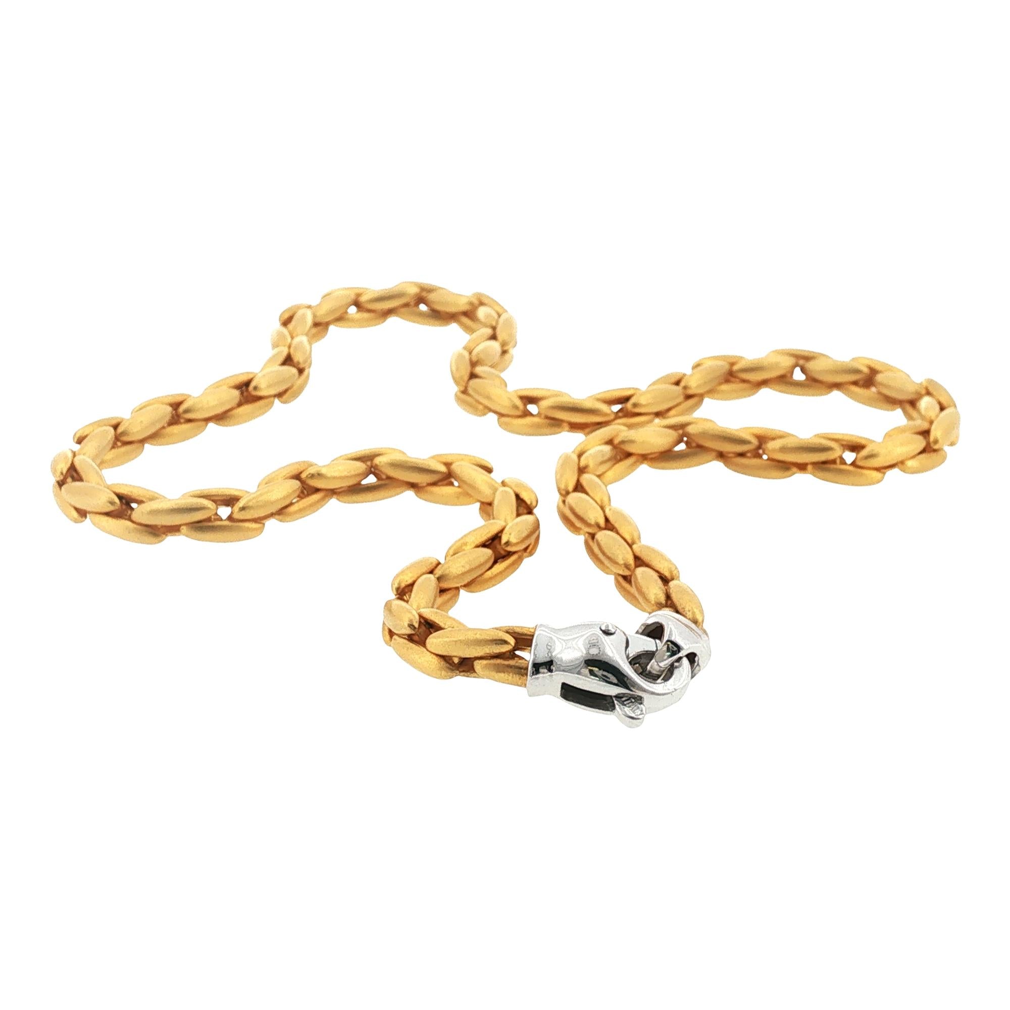 Italian Brushed Satin Finish 18 Karat Yellow Gold Link Necklace 17.25 Inches