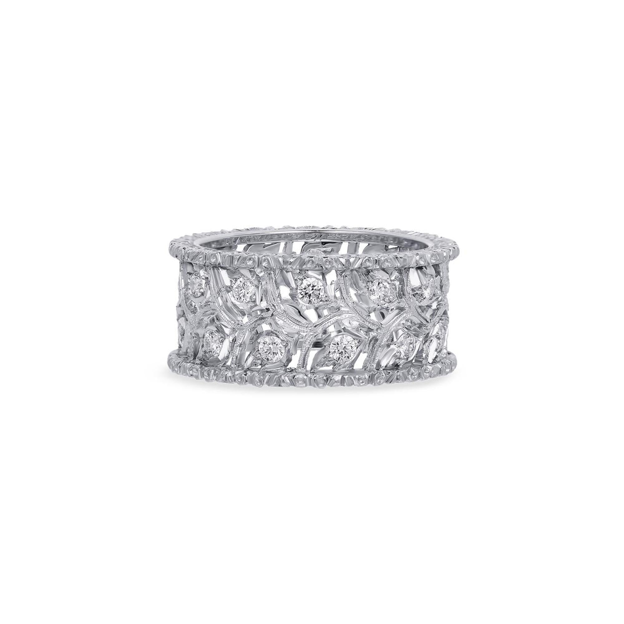 Buccelatti Ramage Eternelle Band in White Gold with Diamonds