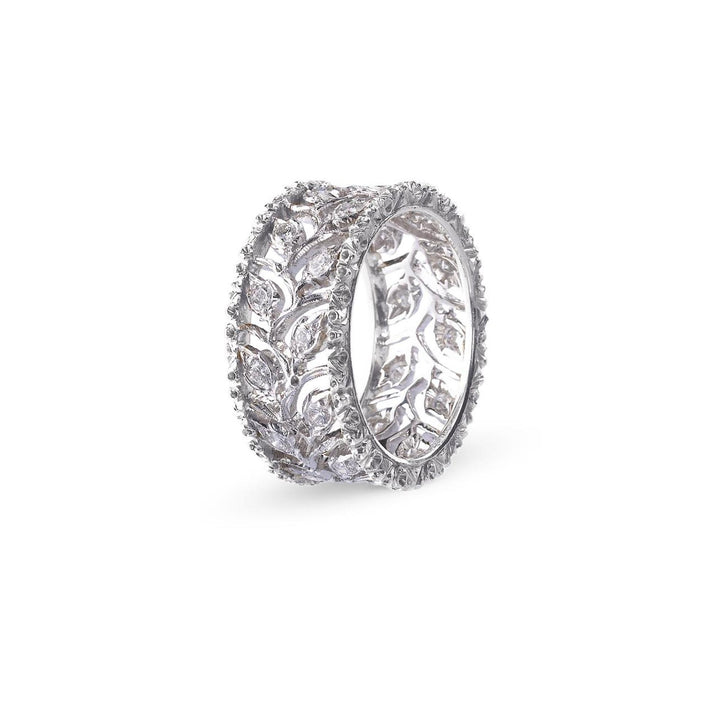 Buccelatti Ramage Eternelle Band in White Gold with Diamonds