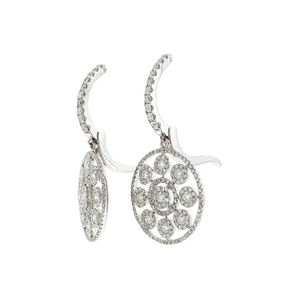 Diamond 18 Karat White Gold Dangle Drop Modern Earrings