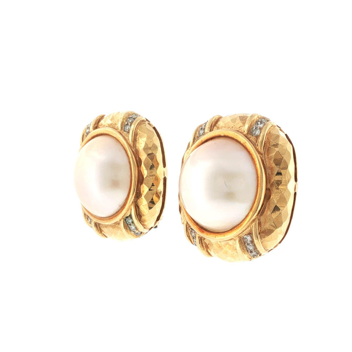Mabé Pearl Diamond 18 Karat Yellow Gold Vintage Earclip Earrings