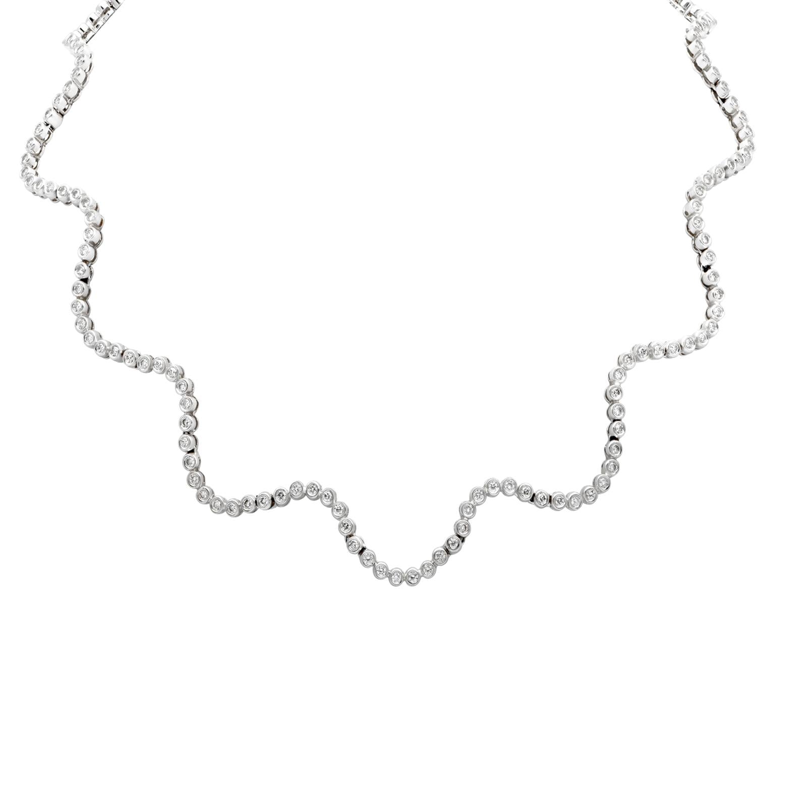 Scalloped Diamond 18 Karat White Gold Vintage Tennis Necklace