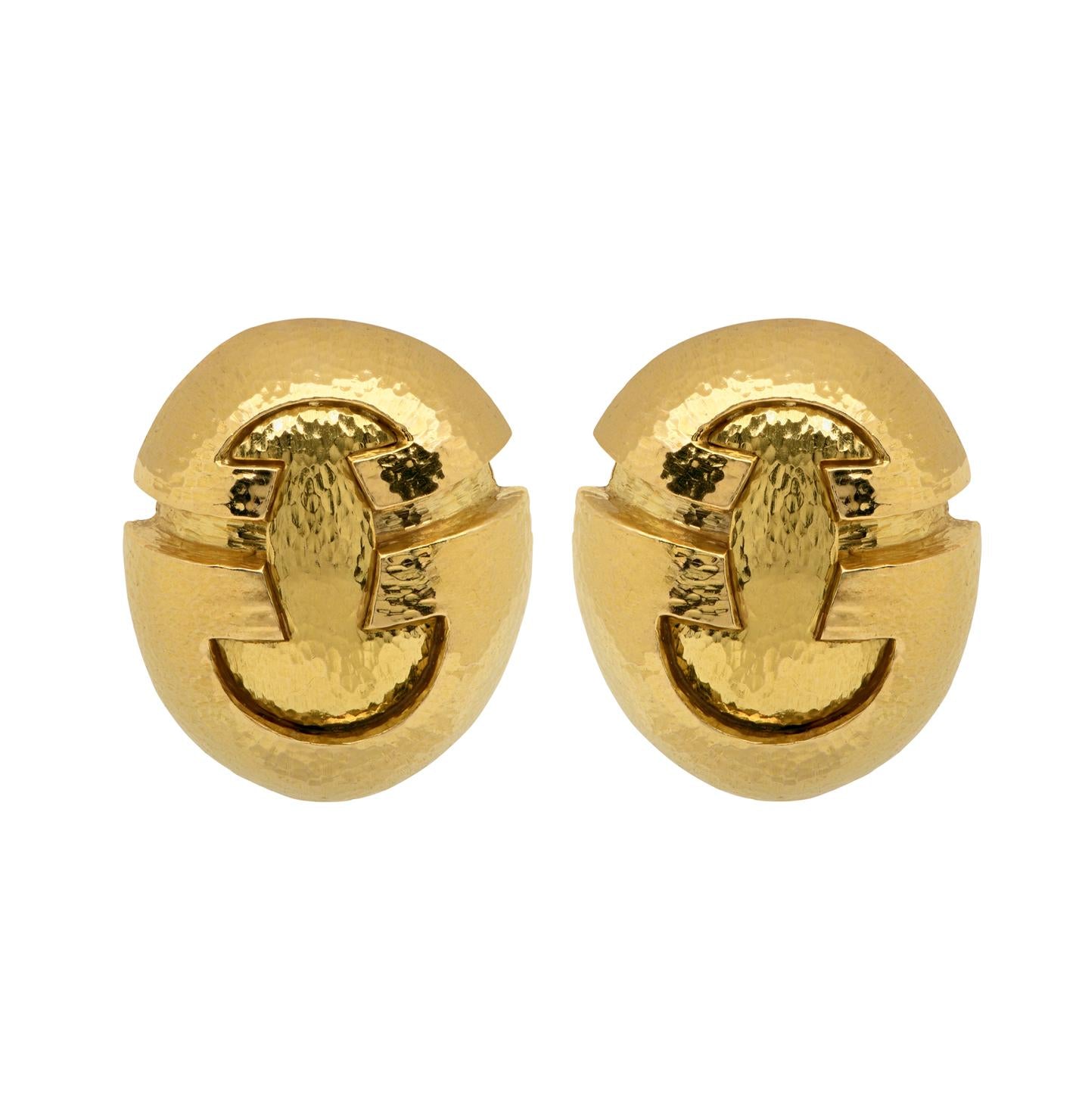 Late 20th Century David Webb Hammered 18 Karat Yellow Gold Earclip Earrings