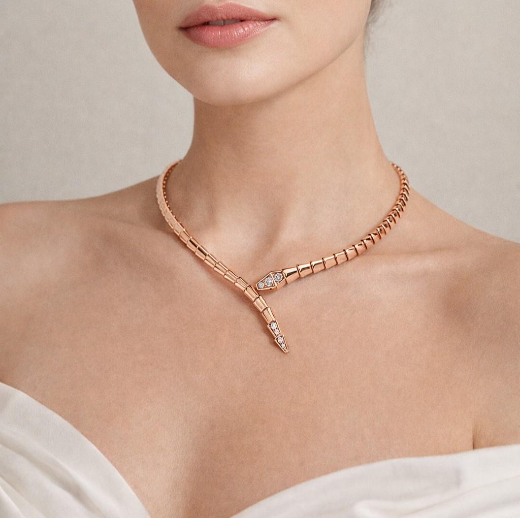 Bvlgari Serpenti Viper Diamond 18 Karat Rose Gold Necklace Medium