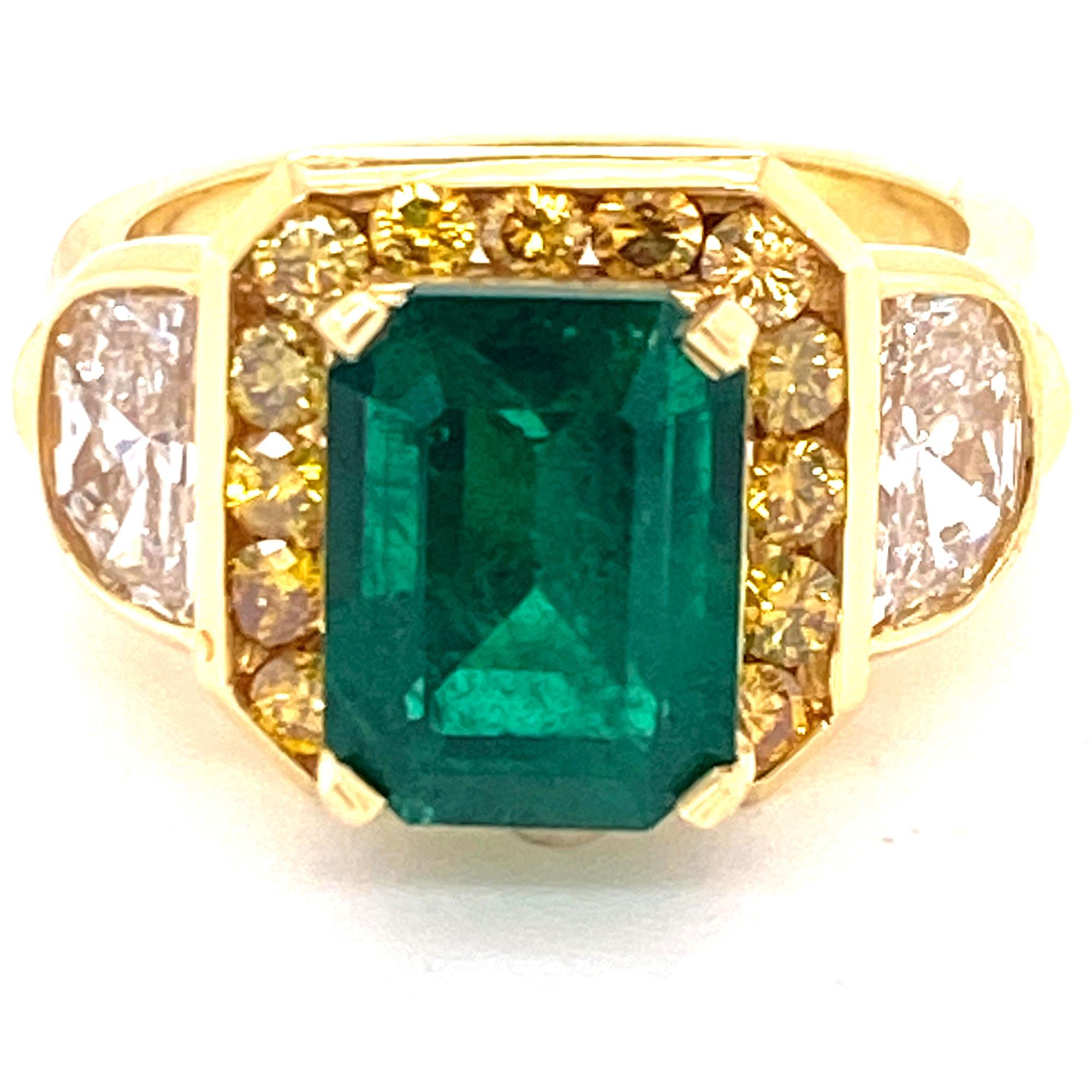 3.07 Carat Emerald Yellow Diamond 18 Karat Yellow Gold Cocktail Ring AGL Cert
