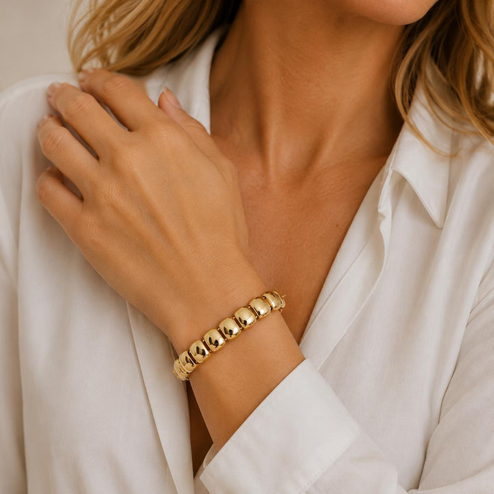 14 Karat Yellow Gold Dome Link Vintage Bracelet Hidden Clasp 7.5 Inches