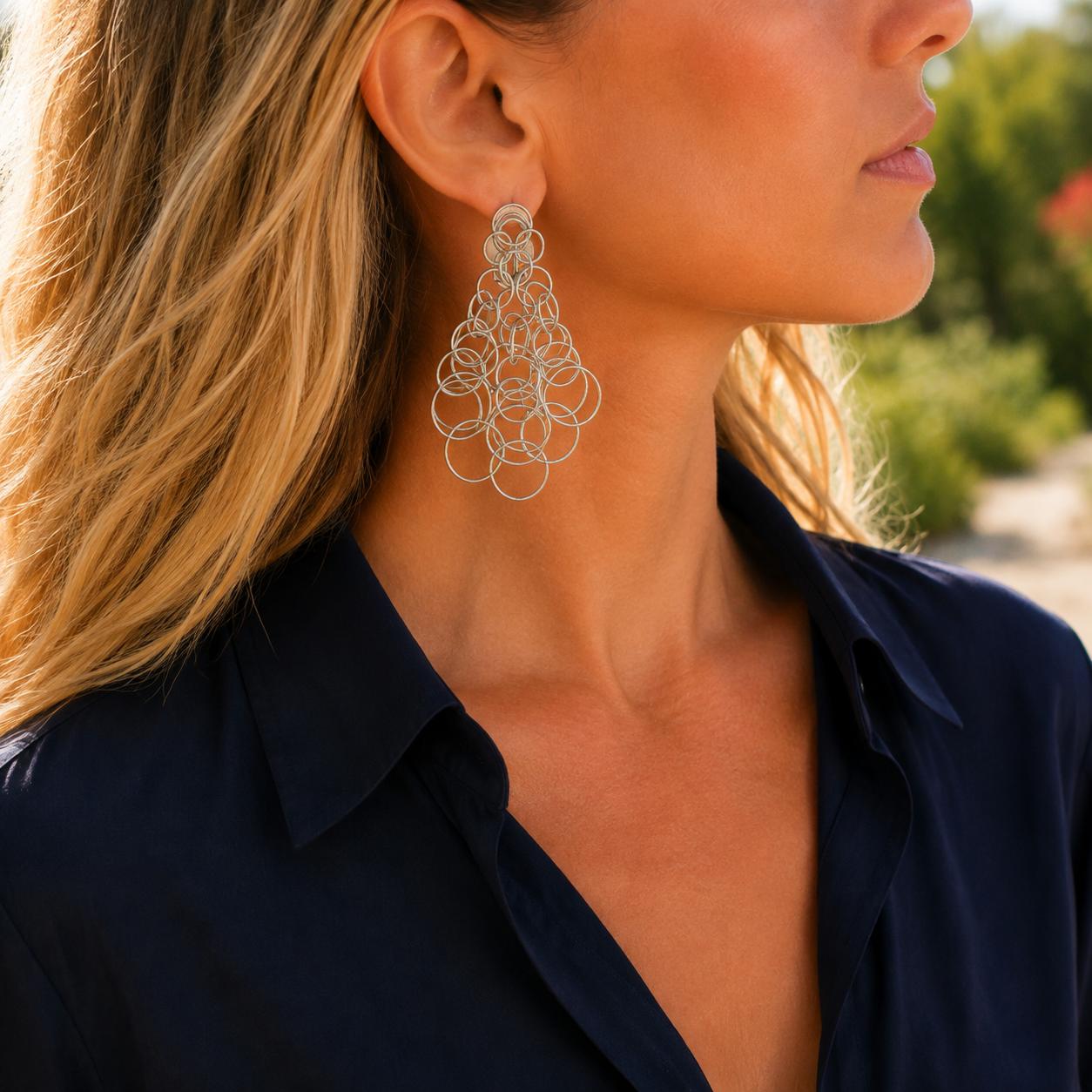 Buccelatti Hawaii 18 Karat White Gold Drop Dangle Earrings New