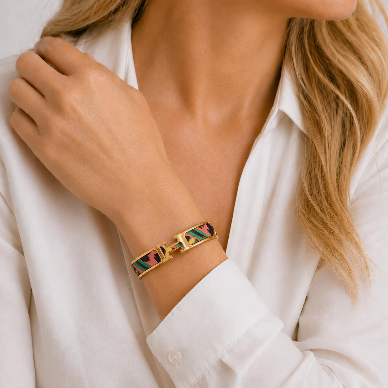 Hermès Multicolor Le Chat Carre Enamel Clic H Bracelet