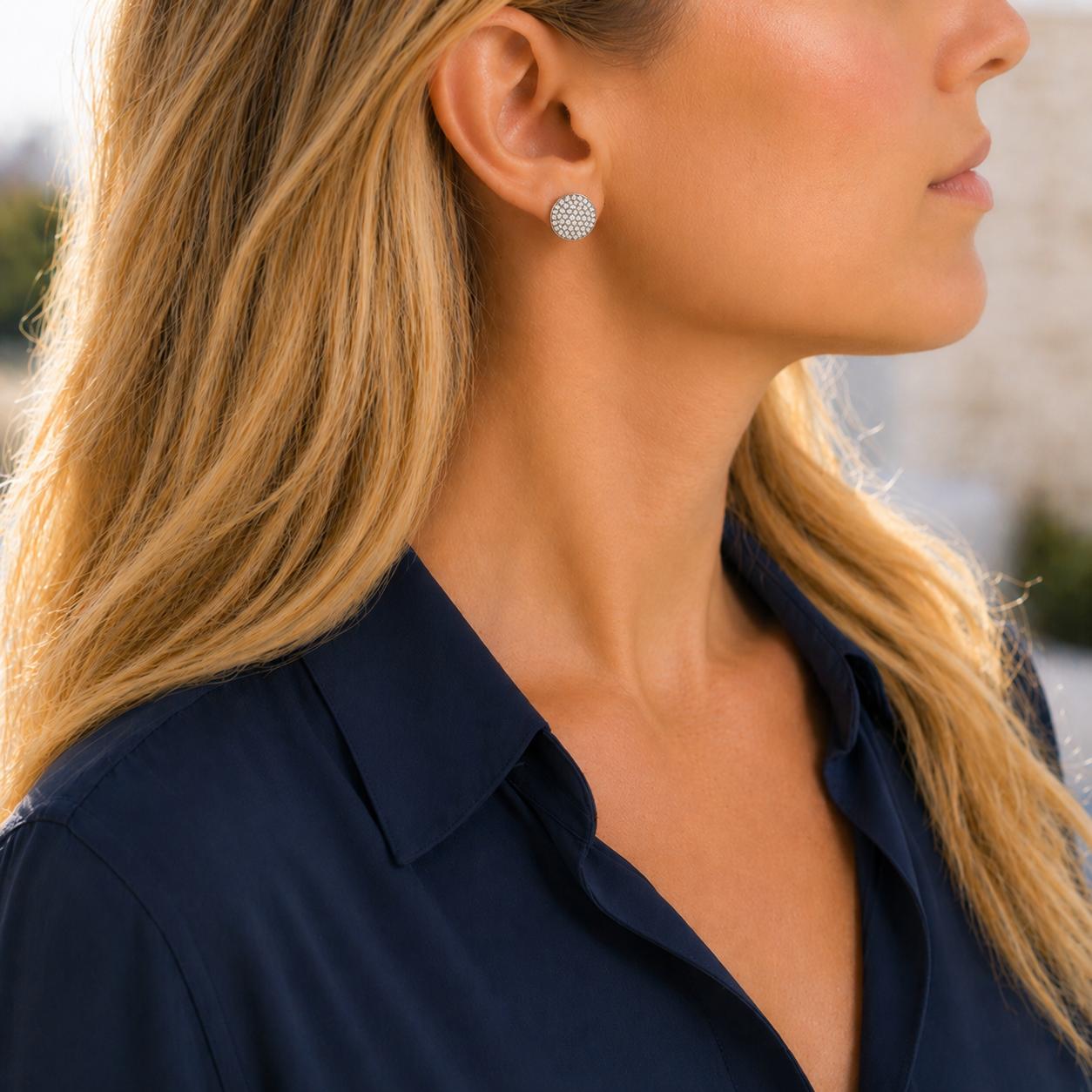 Pavé Diamond 18 Karat White Gold Disc Earclip Earrings Designed By Ivan & Co.