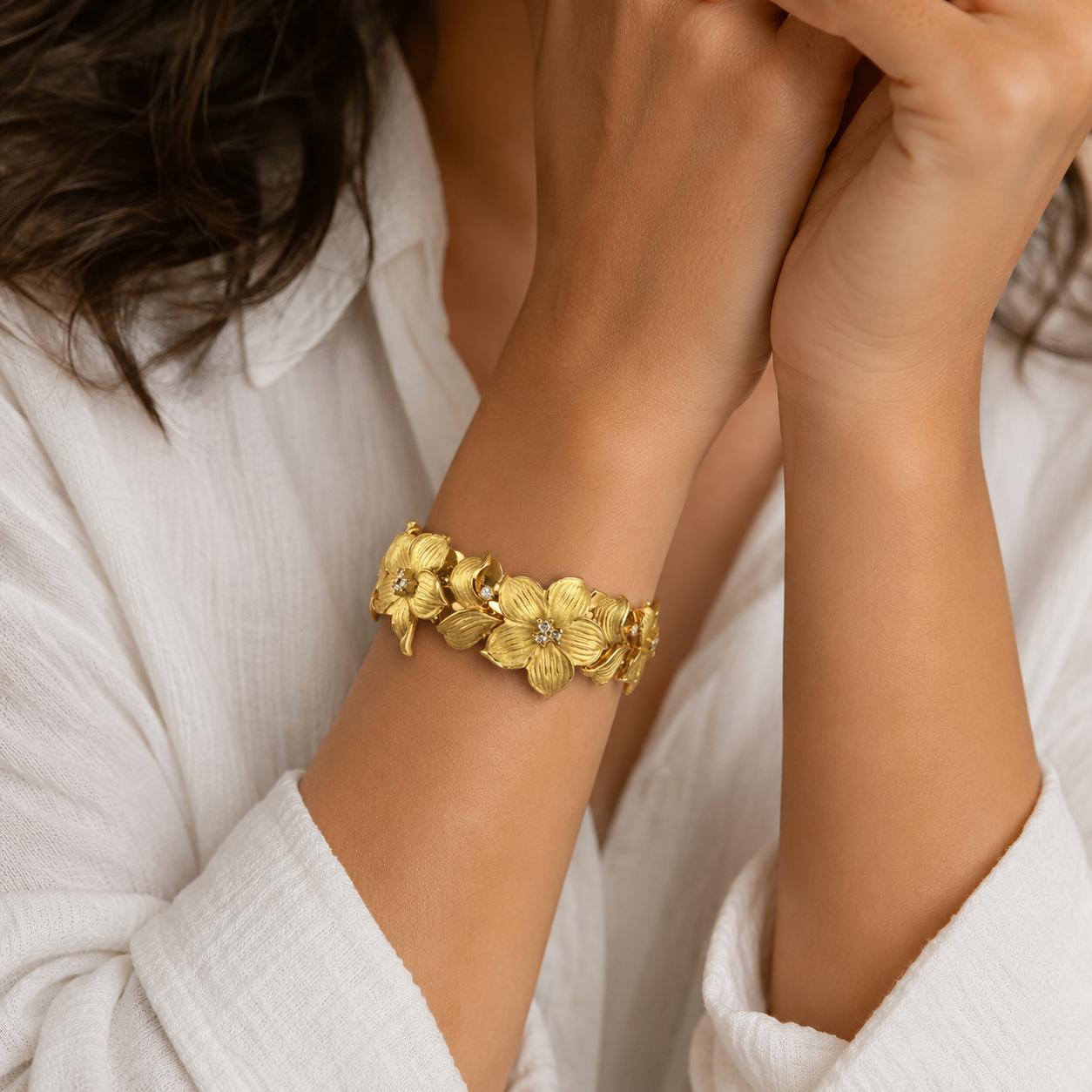 Diamond Satin Finish 18 Karat Yellow Gold Flower Link Bracelet