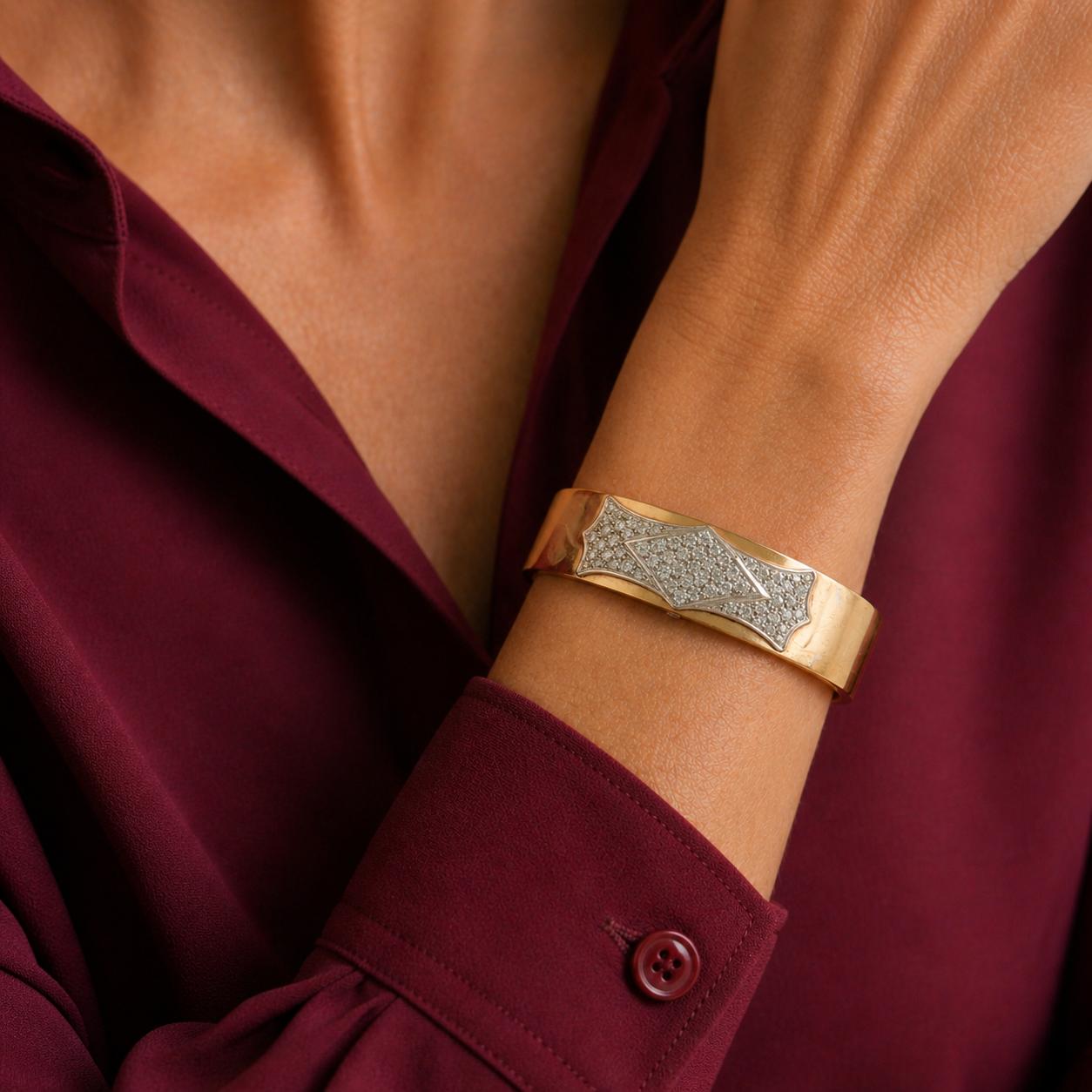 Diamond 14 Karat Yellow Gold Vintage Hinged Bangle Bracelet
