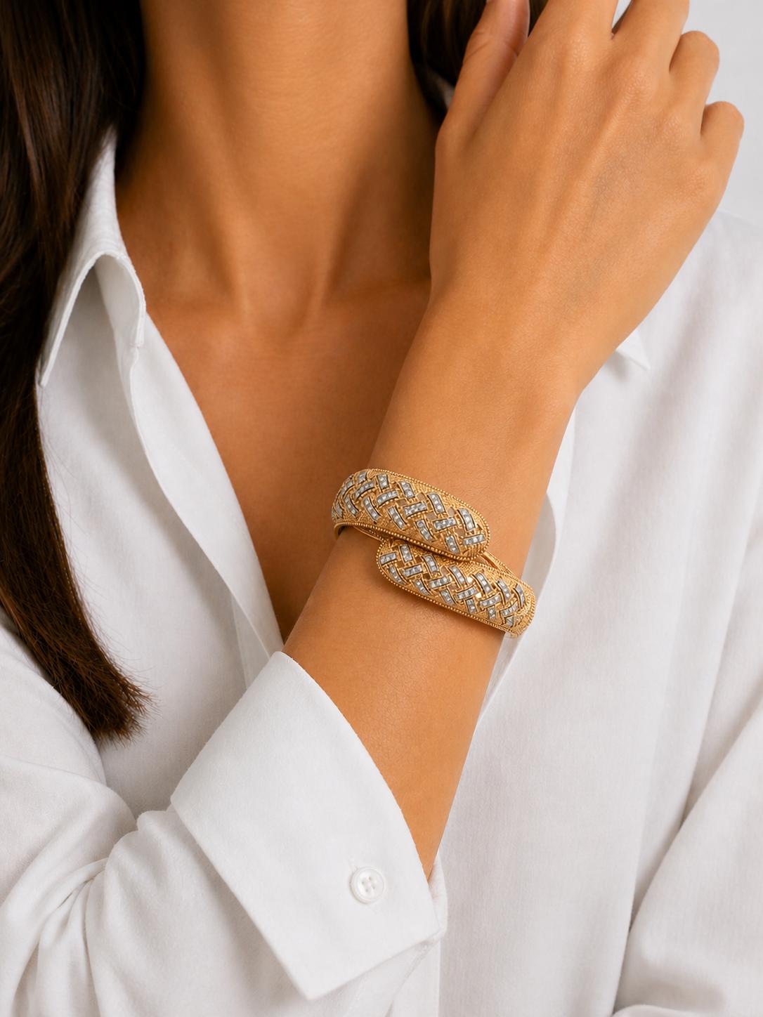 Diamond 18 Karat Yellow Gold Lattice Design Bypass Hinged Bangle Bracelet