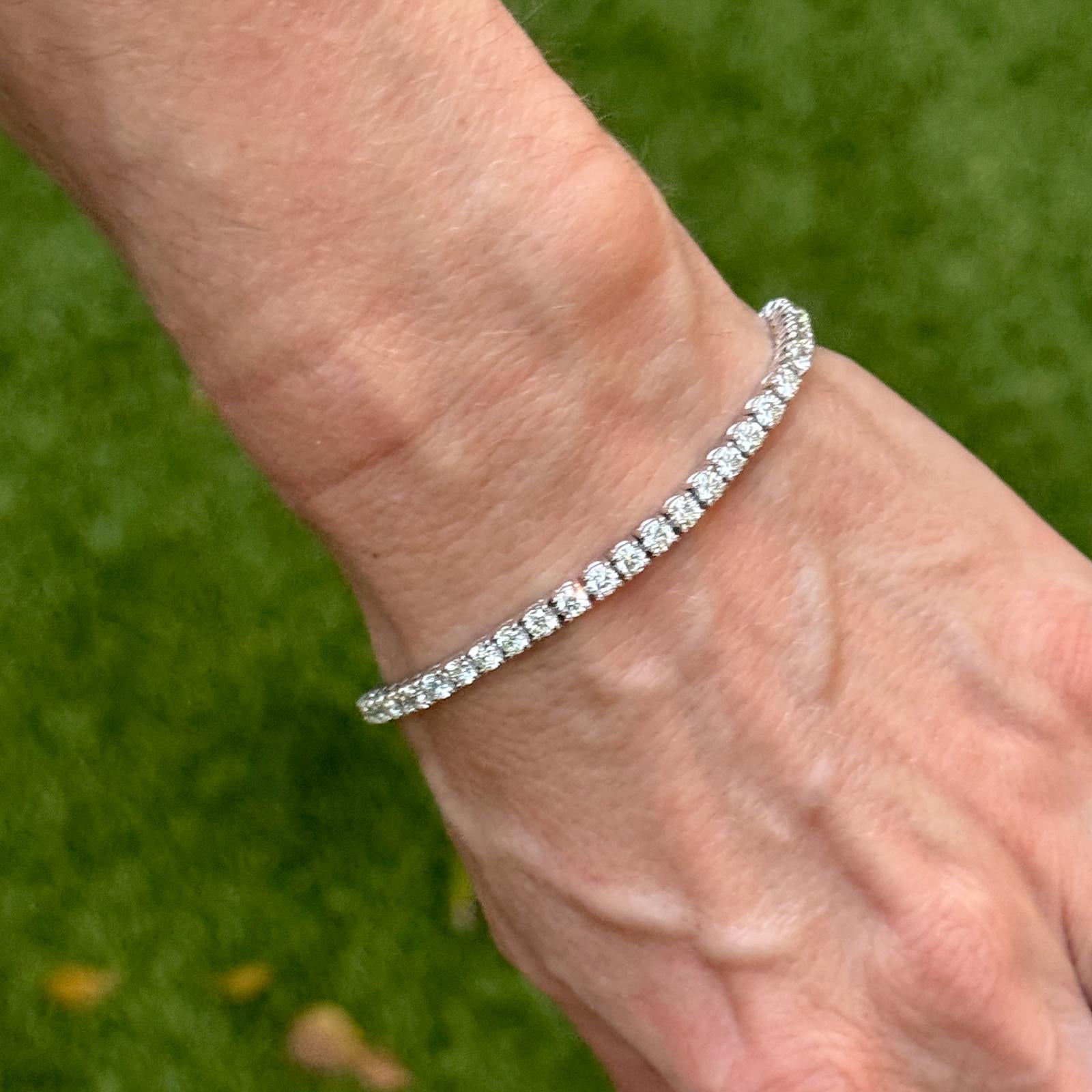 5.57 CTW Round Brilliant Diamond 14K White Gold Tennis Bracelet New