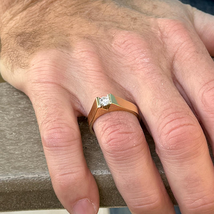 Gents Diamond 14 Karat Yellow Gold Solitaire Modern Ring