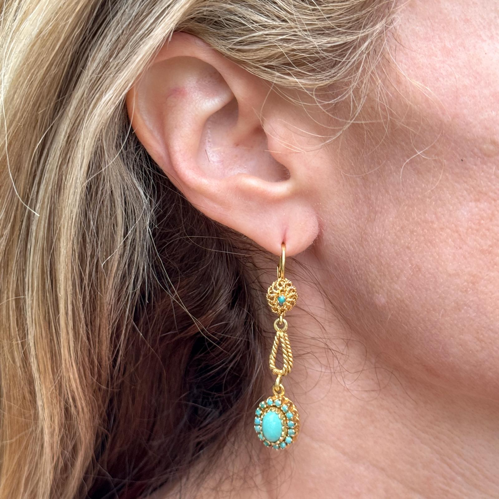 Mid-20th Century Turquoise 18 Karat Yellow Gold Drop Dangle Vintage Earrings