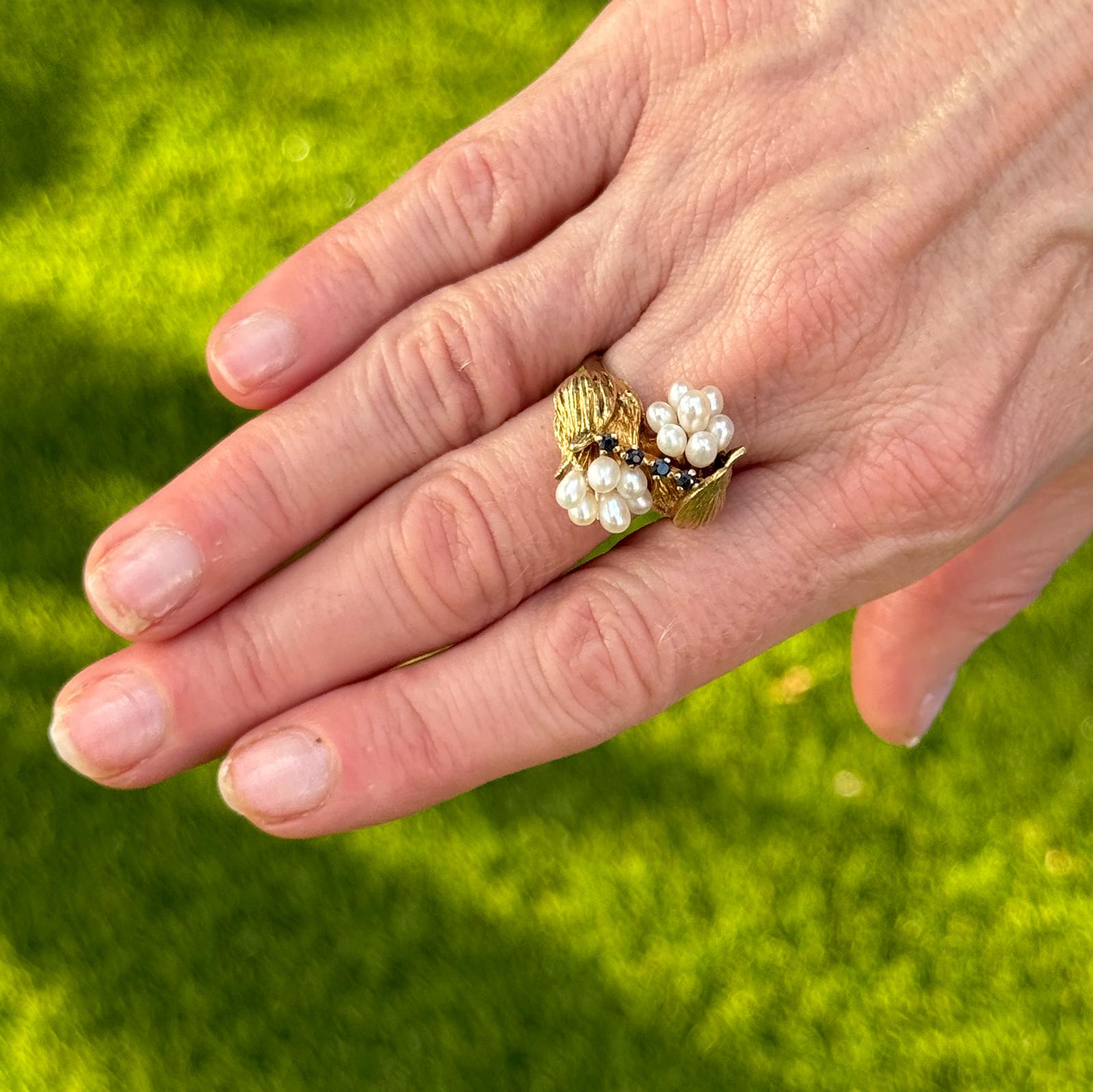 Late-20th Century Cultured Pearl Sapphire 14K Yellow Gold Vintage Tulip Ring