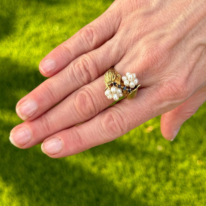 Late-20th Century Cultured Pearl Sapphire 14K Yellow Gold Vintage Tulip Ring