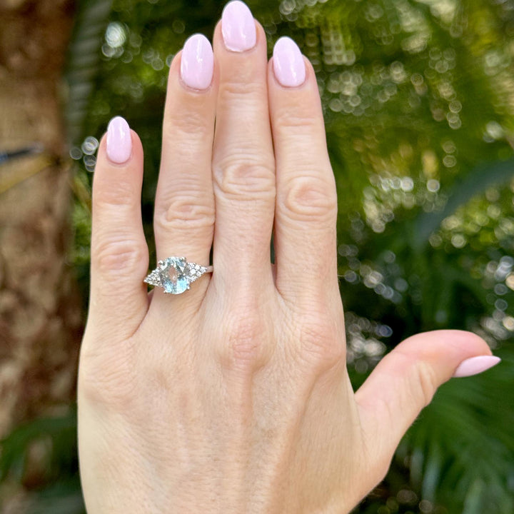2.50 Carat Oval Aquamarine Diamond 14 Karat White Gold Vintage Cocktail Ring