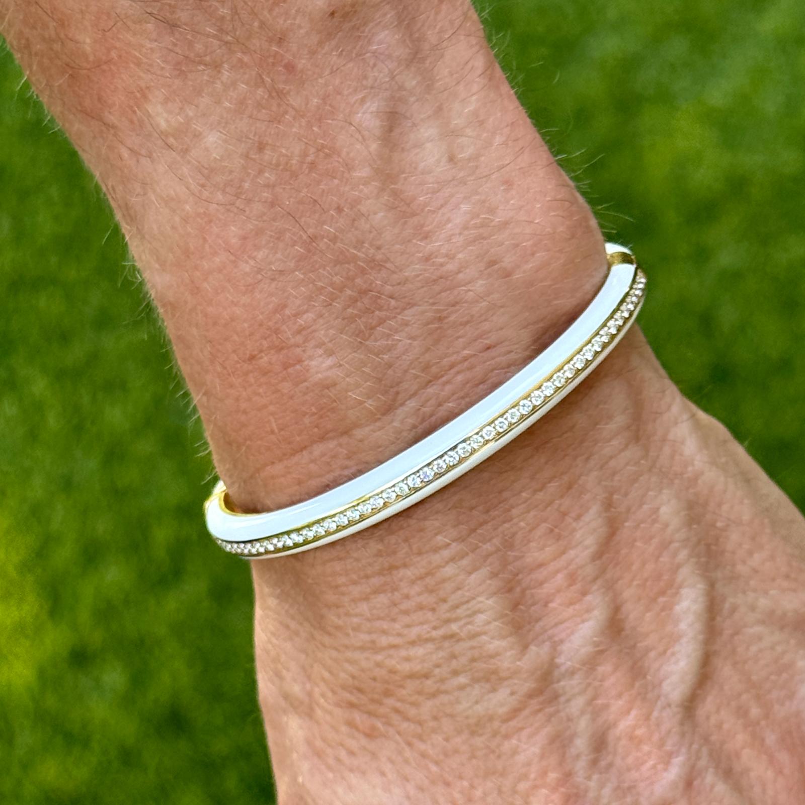 Diamond and White Ceramic Stackable 18K Yellow Gold Hinged Bangle Bracelet New
