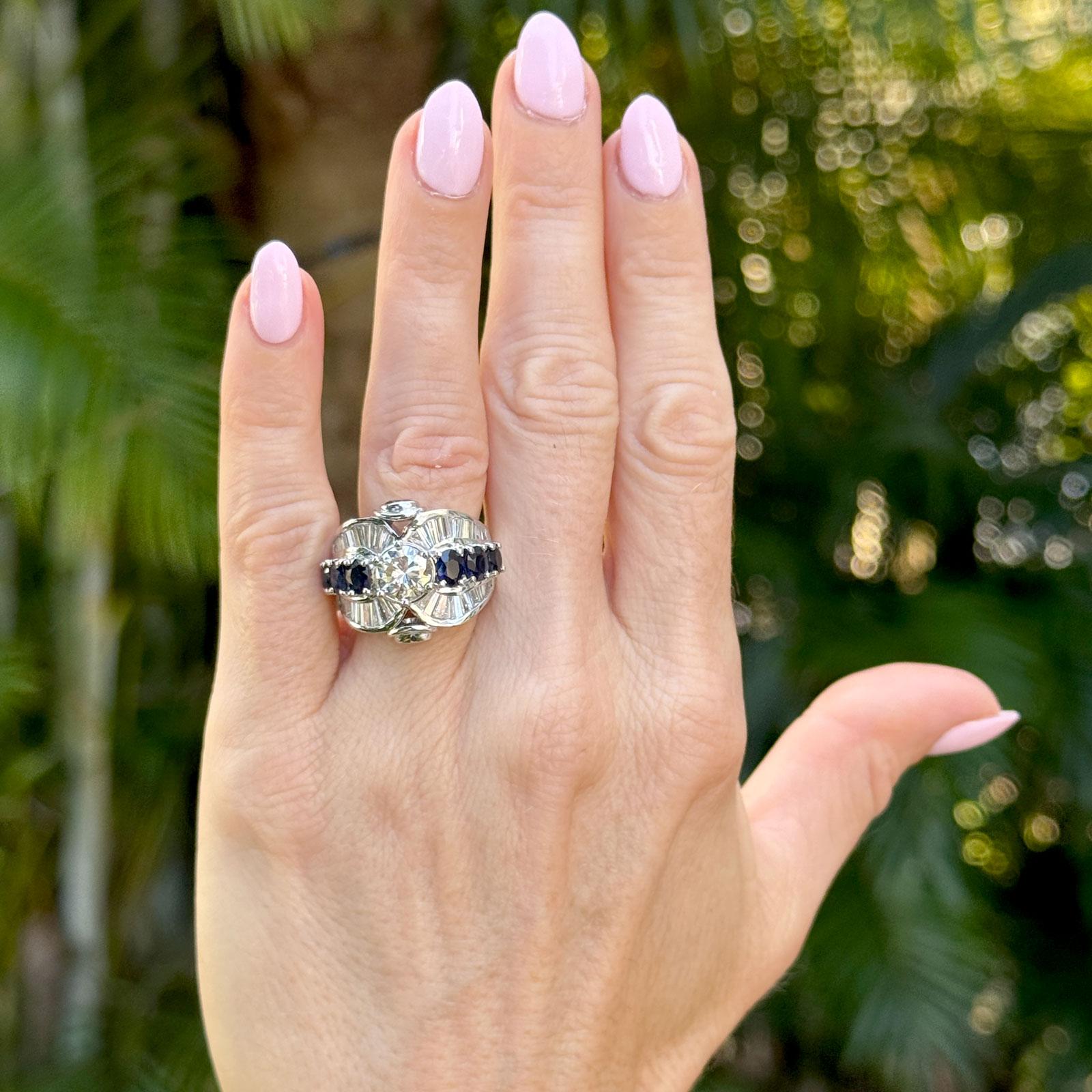 Diamond Sapphire 18 Karat White Gold Engagement Cocktail Ring GIA Certified