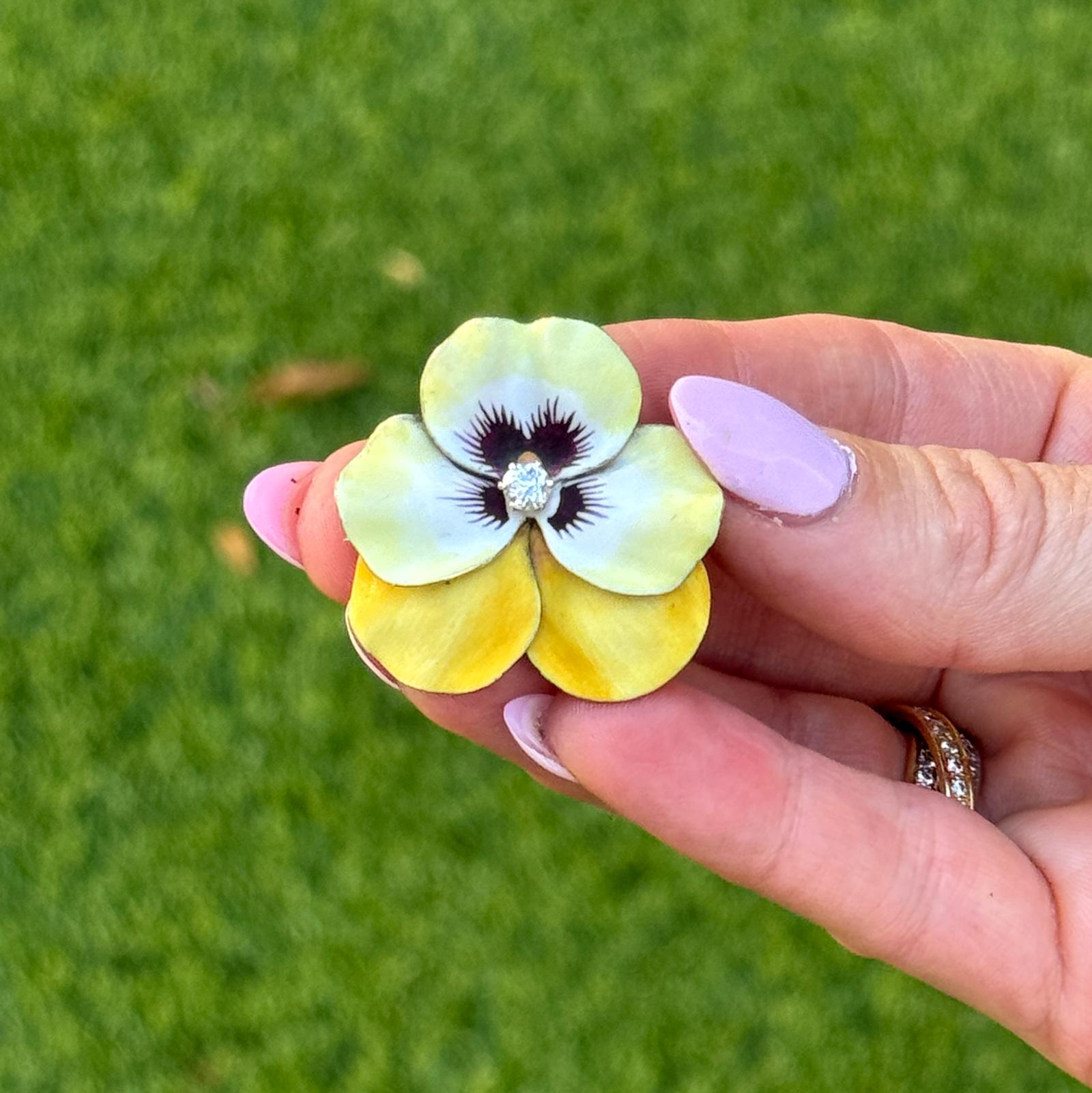 Early 20th Century Diamond Enamel 14 Karat Yellow Gold Pansy Floral Brooch Pin