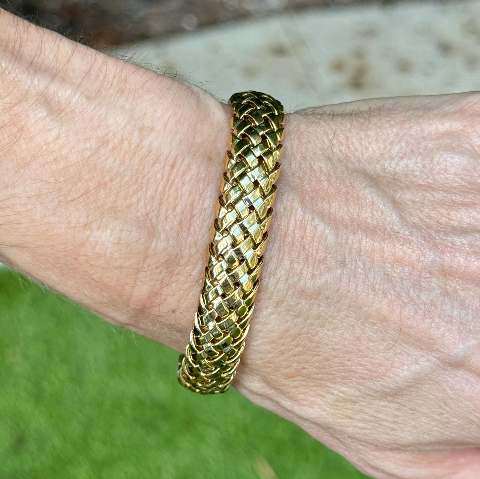 1995 Tiffany & Co. Vannerie 18 Karat Yellow Gold Basekt Weave Bracelet