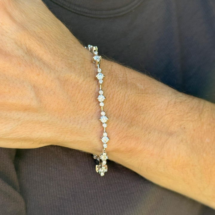 3.50 CTW Round Brilliant Cut Diamond 14 Karat White Gold Modern Link Bracelet