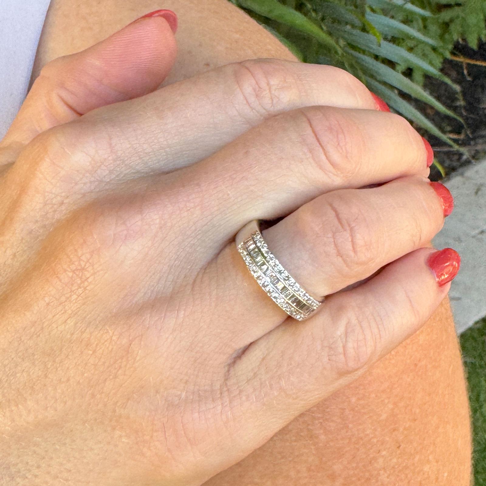 LeVian Diamond 18 Karat White Gold Wedding Anniversay Band Ring