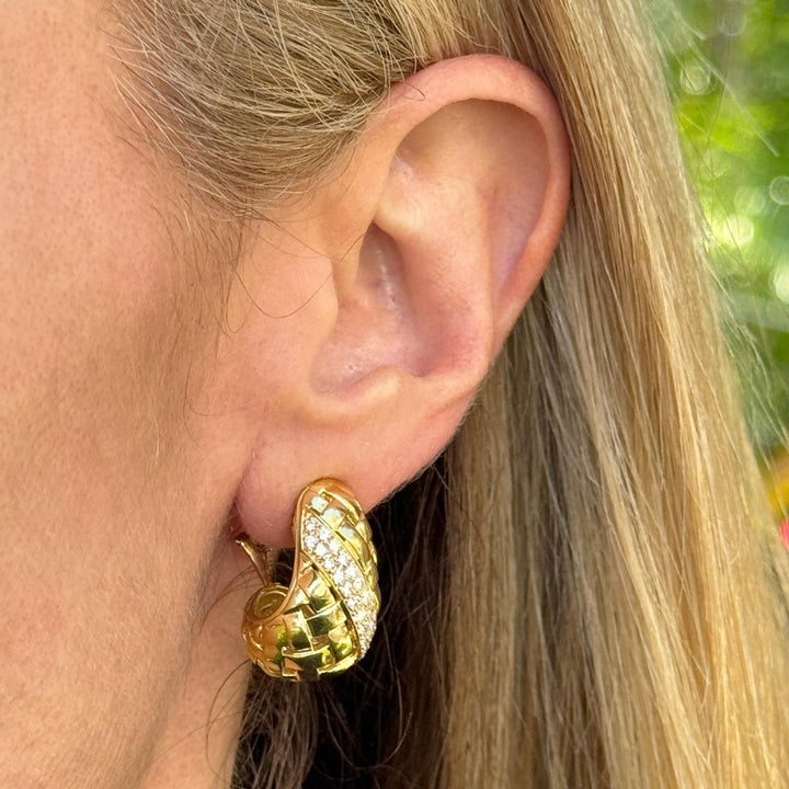 Tiffany & Company Diamond Vannerie Basket Weave 18 Karat Yellow Gold Earrings