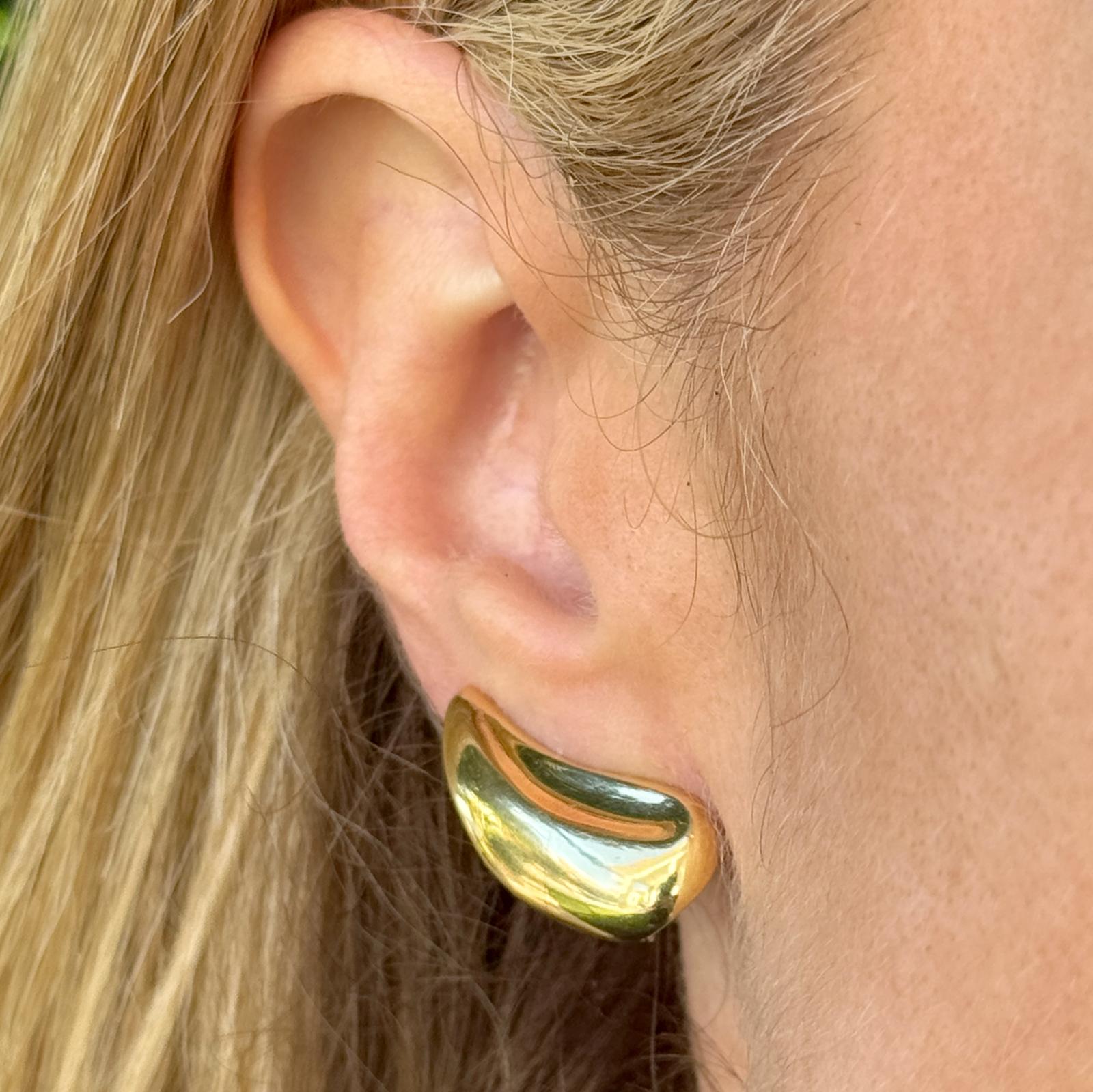 Tiffany & Company Elsa Peretti 18 Karat Yellow Gold Ear-Clip Vintage Earrings