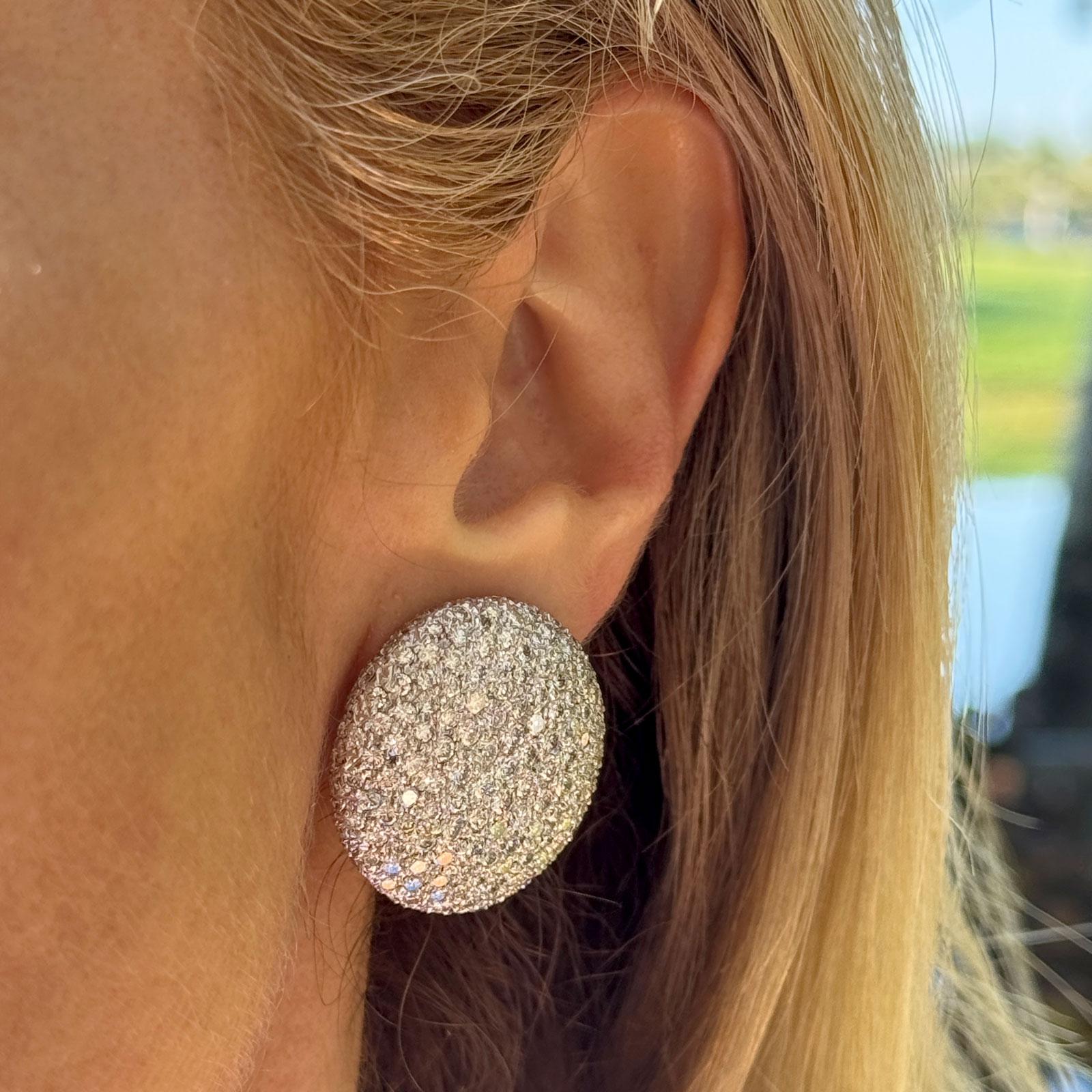 Pavé Diamond 18 Karat White Gold Round Button Leverback Earrings