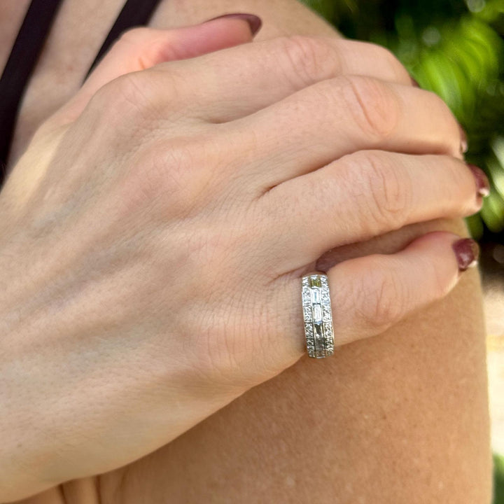Baguette & Round Brilliant Cut Diamond 18 Karat White Gold Band Ring