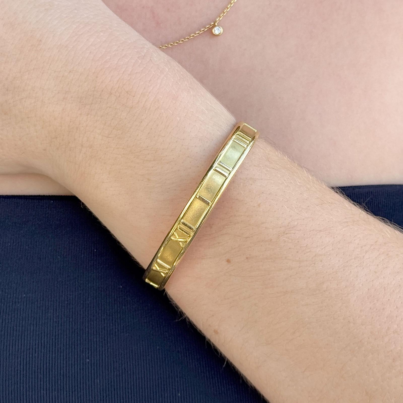Tiffany & Company Atlas Cuff 18 Karat Yellow Gold Vintage Cuff Bracelet Italy