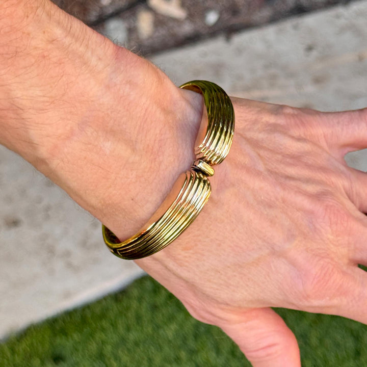 1950's Tiffany & Company Germany 14K Yellow Gold Ribbed Hinged Bangle Bracelet