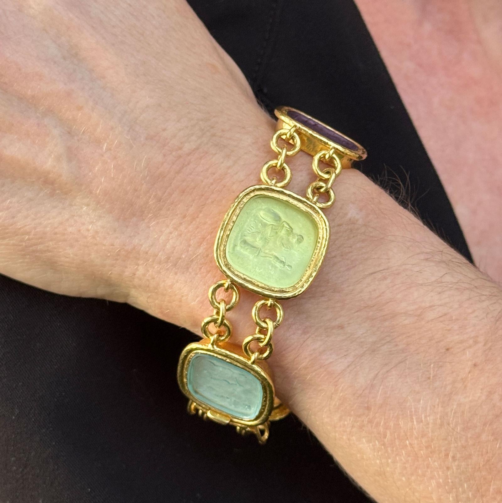Elizabeth Locke Venetian Glass Intaglio 19 Karat Yellow Gold Link Bracelet