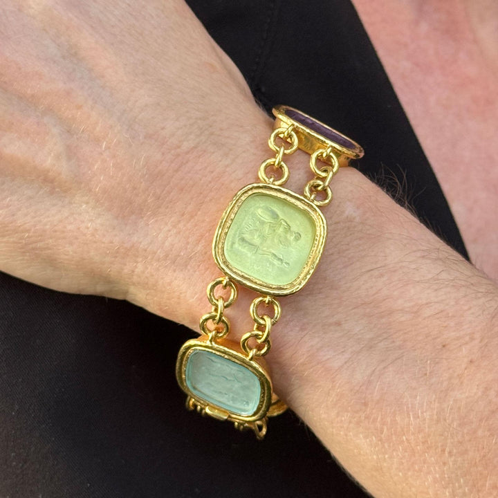 Elizabeth Locke Venetian Glass Intaglio 19 Karat Yellow Gold Link Bracelet