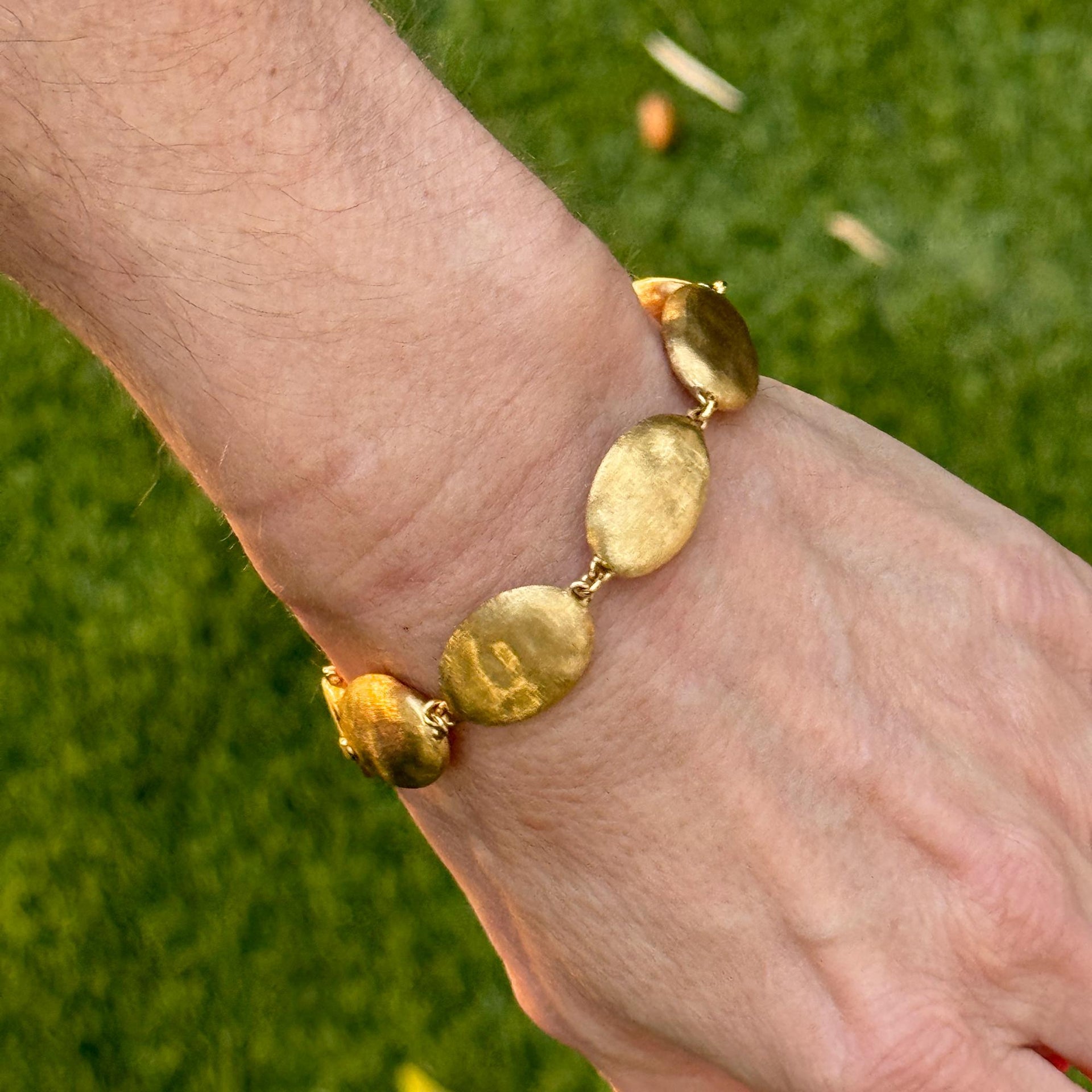 Marco Bicego Siviglia Large Bean 18 Karat Yellow Gold Satin Finish Link Bracelet