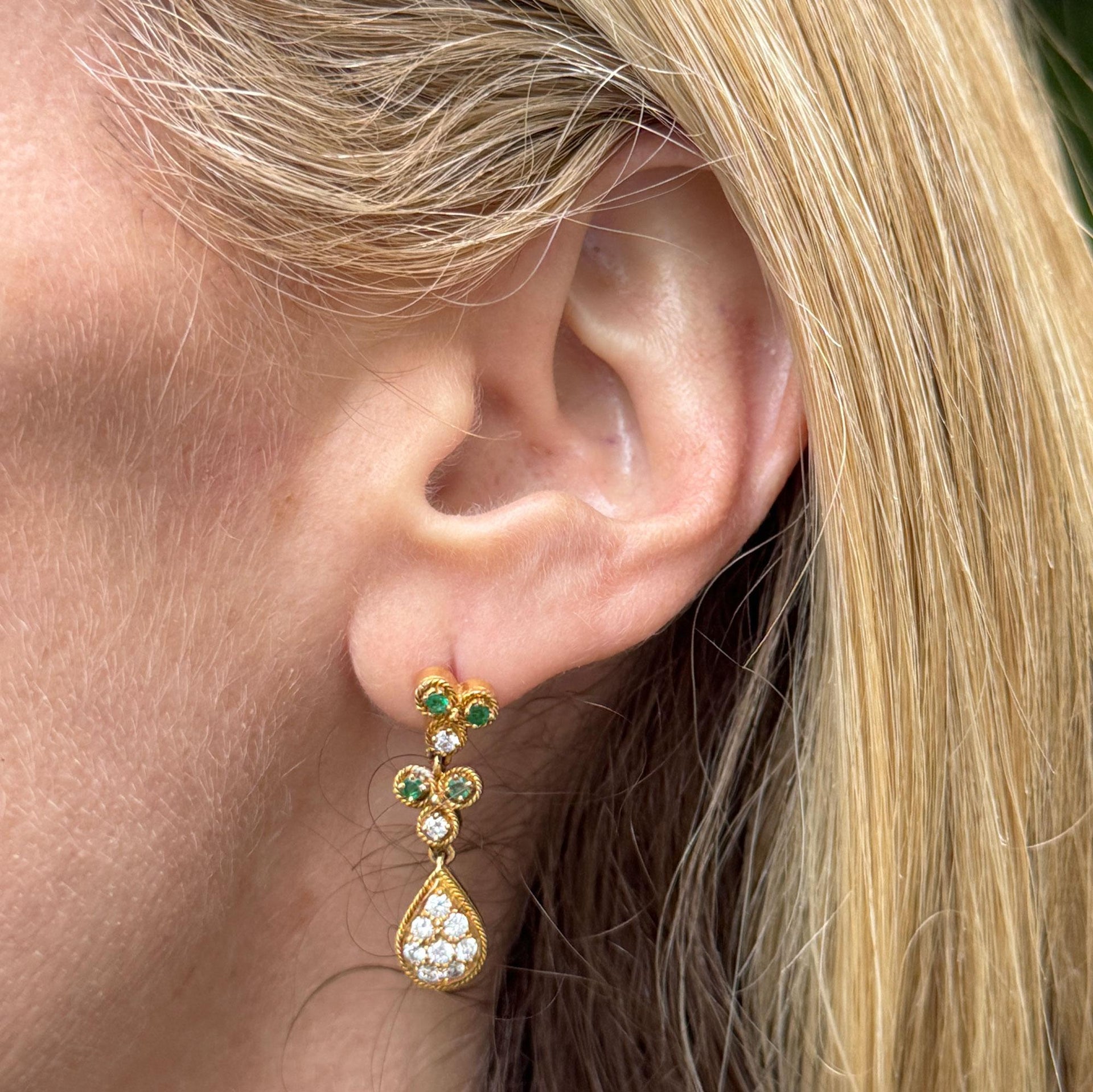 Diamond Emerald 18 Karat Yellow Gold Teardrop Vintage Earrings