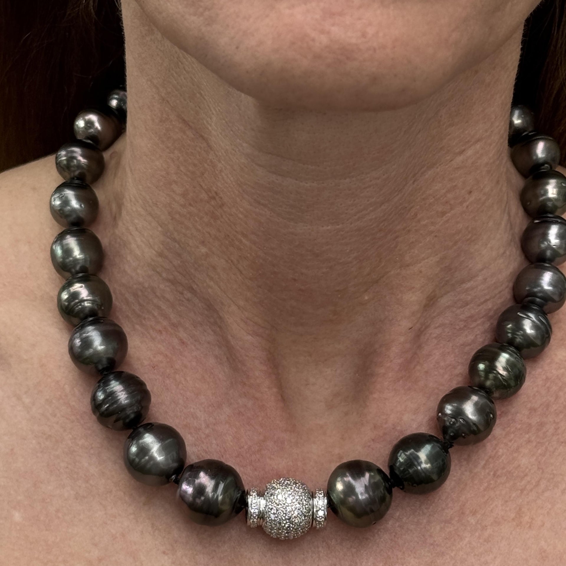 Tahitian Pearl Diamond Ball Clasp 18K White Gold 17 Inch Necklace