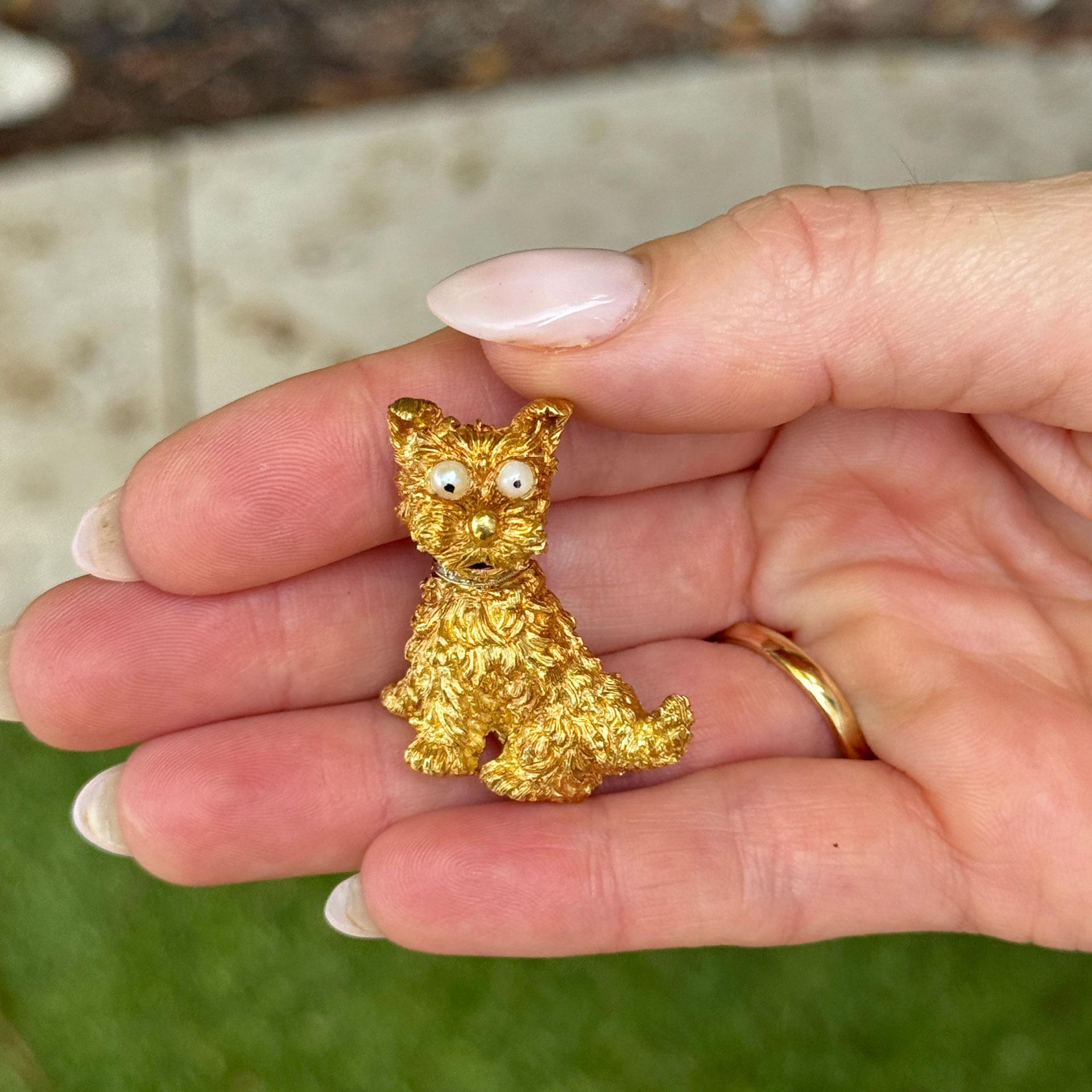 Terrier Dog Diamond Collar 18 Karat Yellow Gold Detailed Brooch Pin