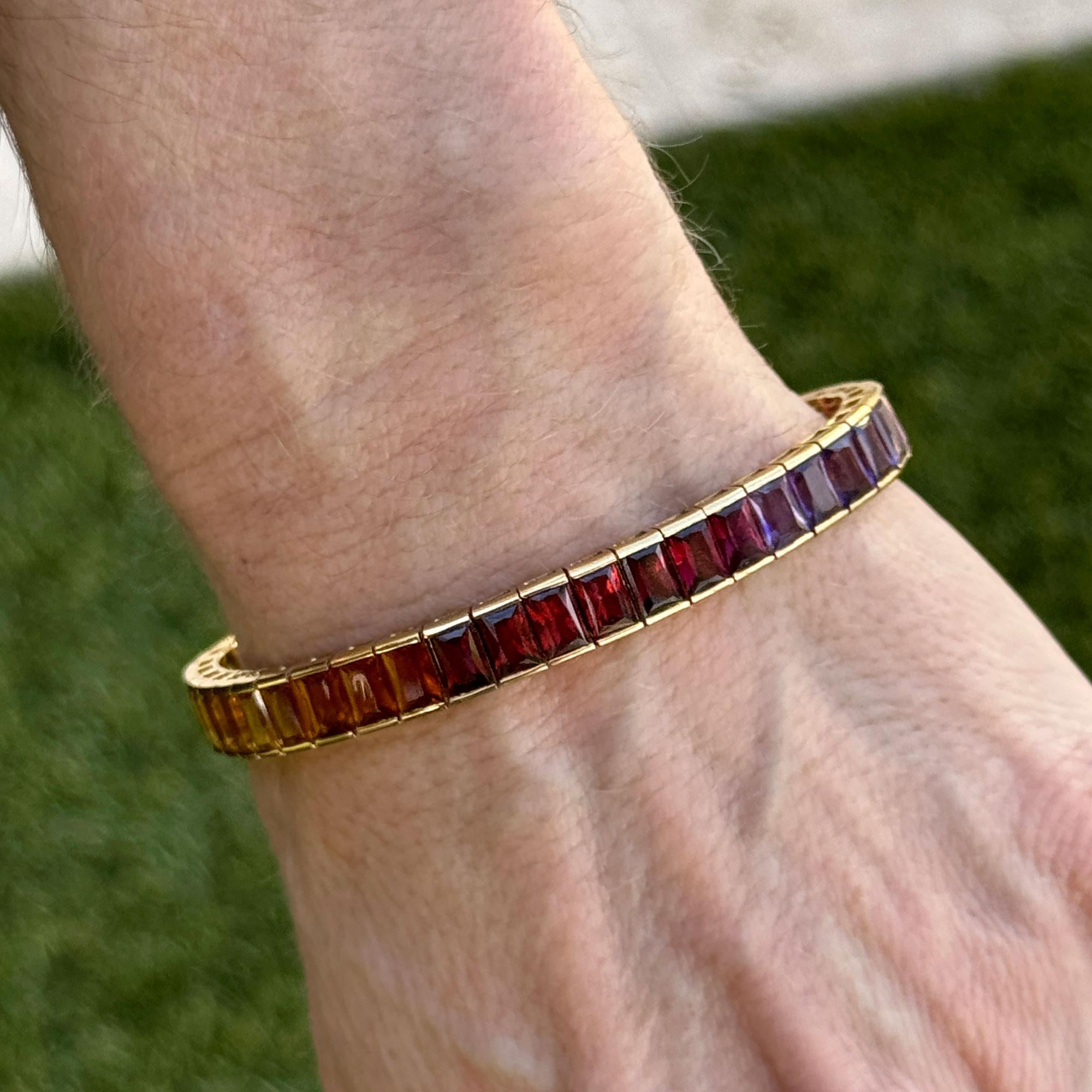 Rainbow Gemstone 18 Karat Yellow Gold Vintage Link Bracelet H. Stern