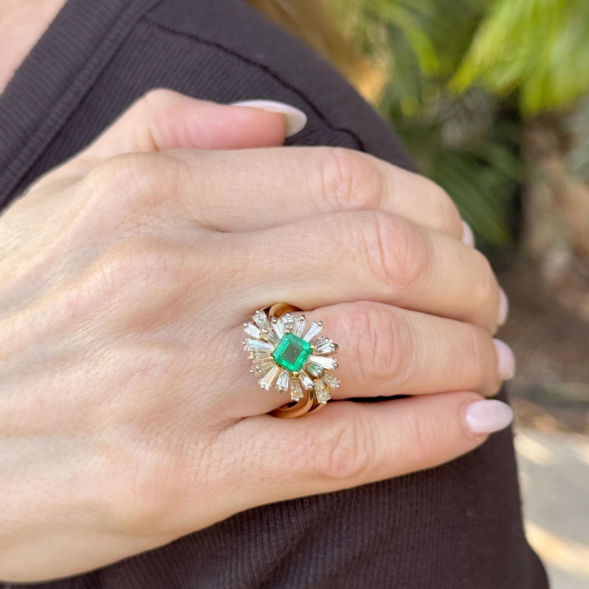 Square-Cut Emerald Diamond 18 Karat Yellow Gold Vintage Cocktail Ring