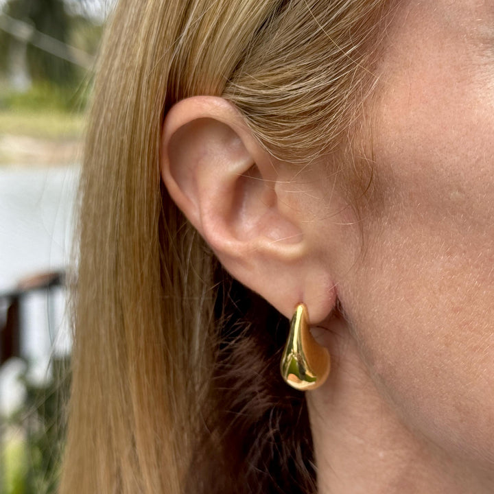 Robert Lee Morris 18 Karat Yellow Gold Teardrop Drop Vintage Earrings