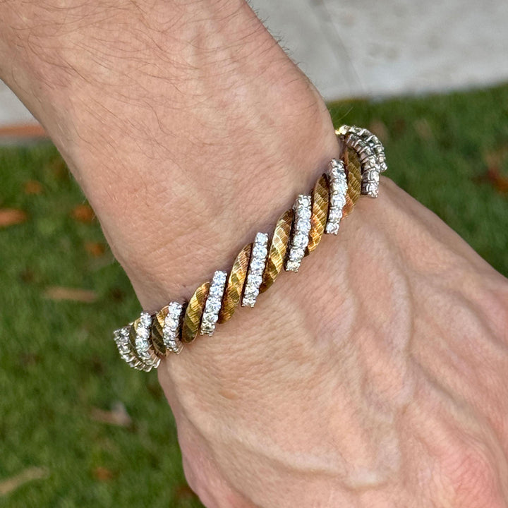 1960s Diamond 18 Karat Yellow Gold & Platinum Slanted Link Vintage Bracelet