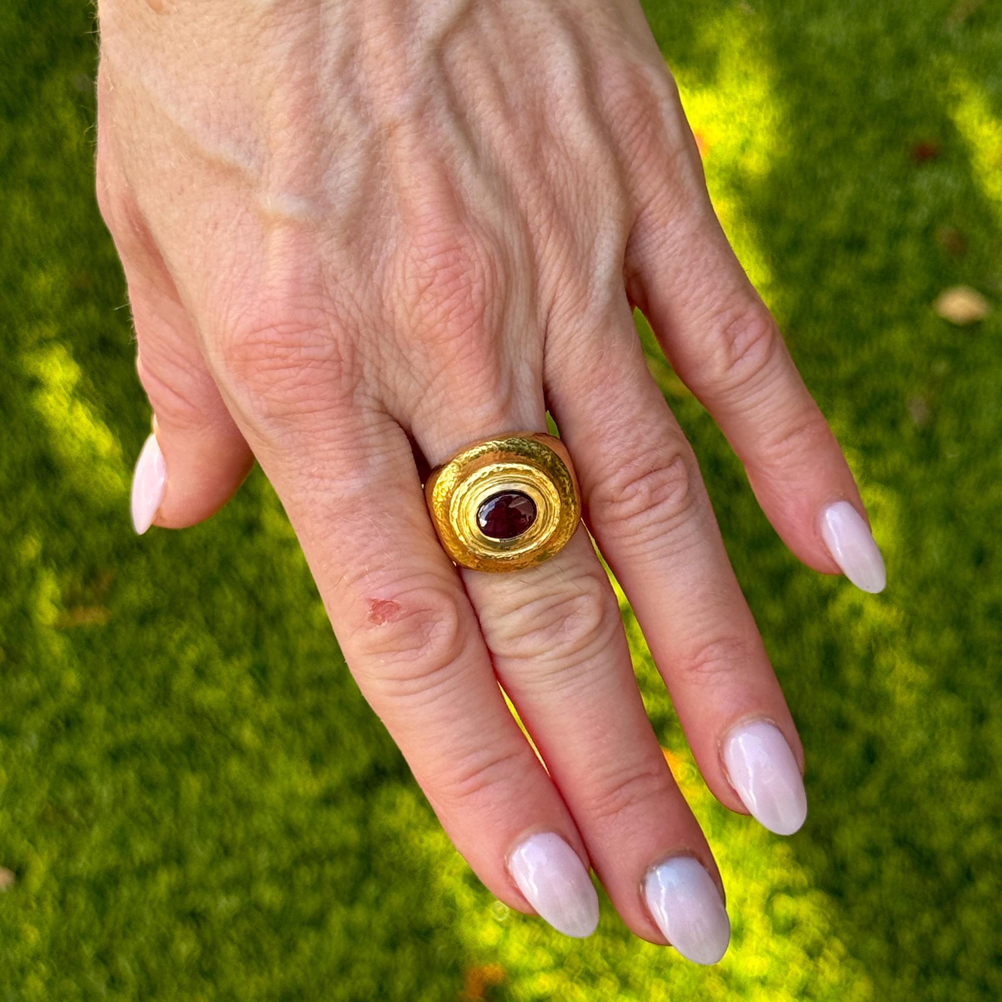 Zolotas Cabochon Ruby 22 Karat Yellow Gold Hammered Finish Gypsy Ring