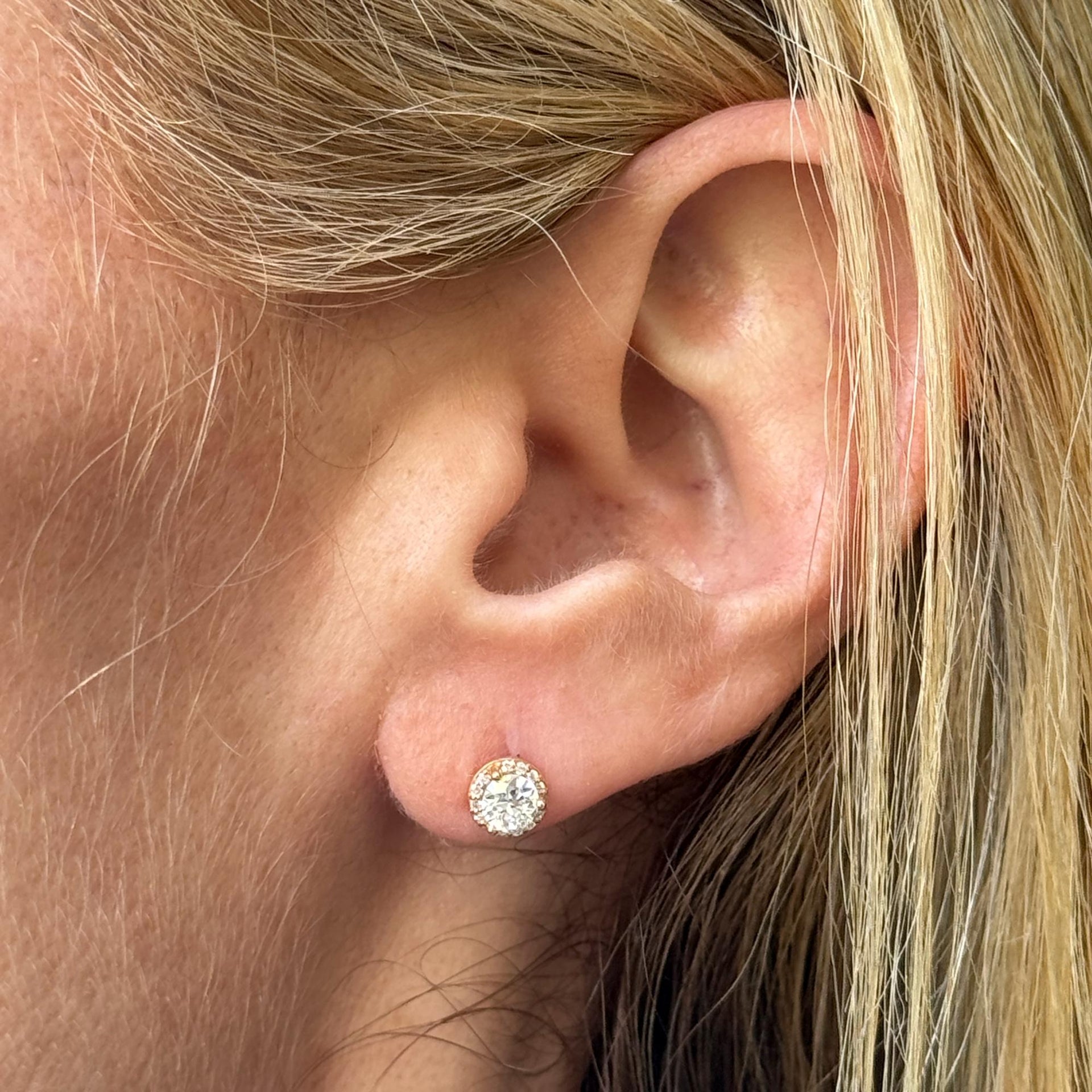 Diamond Stud Halo 14 Karat Yellow Gold Earrings