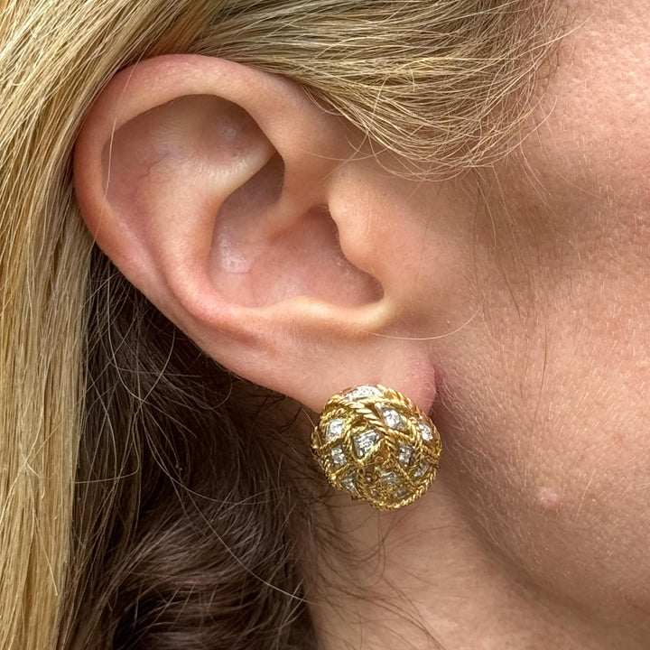 1960's Diamond 18 Karat Yellow Gold Rope Oval Leverback Vintage Earrings