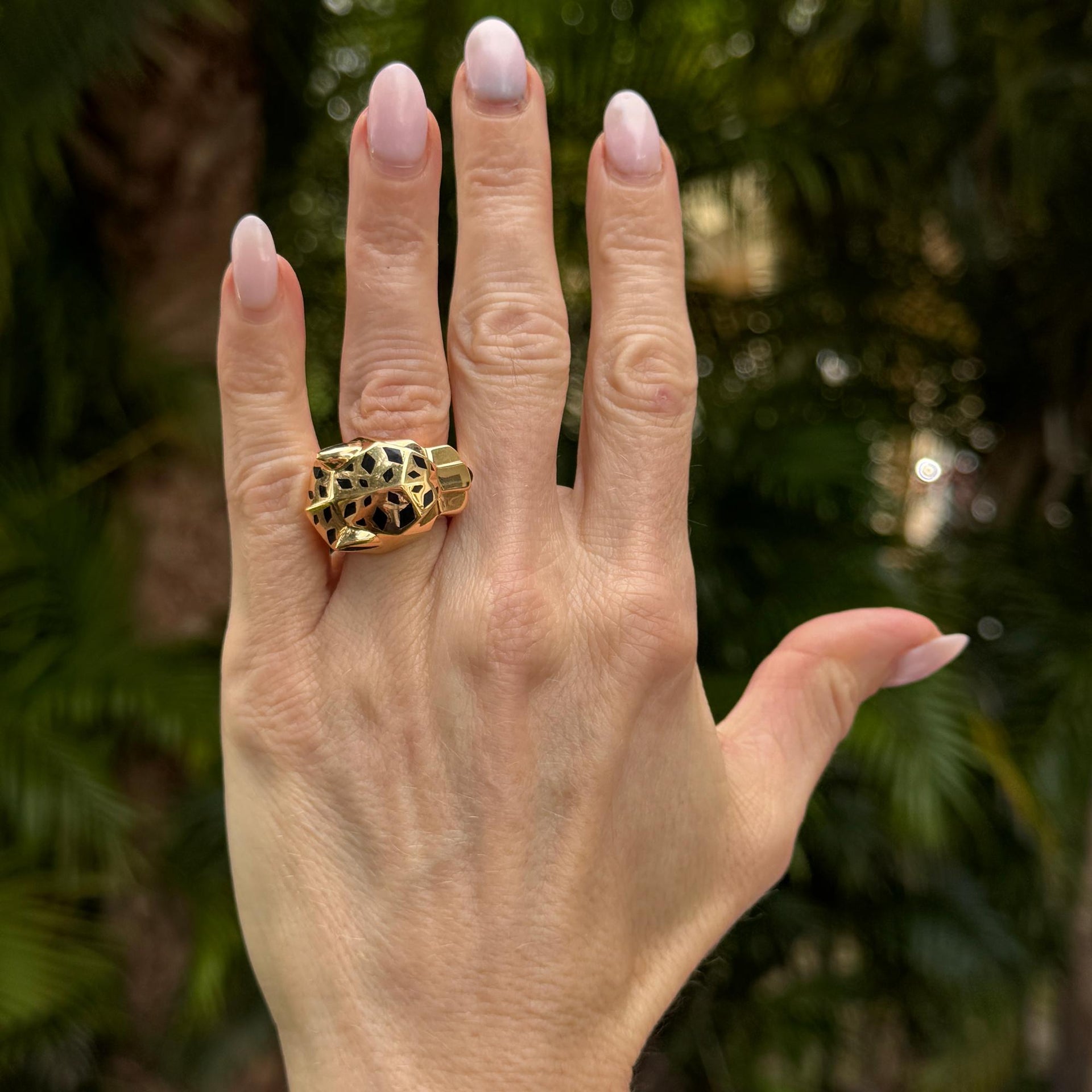 Panthère de Cartier Black Lacquer Tsavorite Garnet 18 Karat Yellow Gold Ring 51